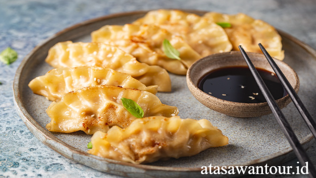 Jiaozi: Hidangan Tradisional Tiongkok yang Mendunia